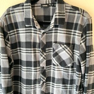 LIKE NEW! Vans Flannel Button Plaid Mens Shirt Size Large